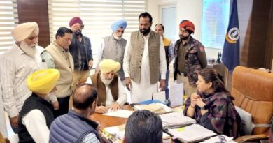 ਮੋਹਾਲੀ ਕਾਂਗਰਸ ਵੱਲੋਂ ਭਾਰਤ-ਅਮਰੀਕਾ ਵਪਾਰ ਸਮਝੌਤੇ ਖ਼ਿਲਾਫ਼ ਡੀਸੀ ਮੋਹਾਲੀ ਨੂੰ ਮੈਮੋਰੈਂਡਮ ਸੌਂਪਿਆ