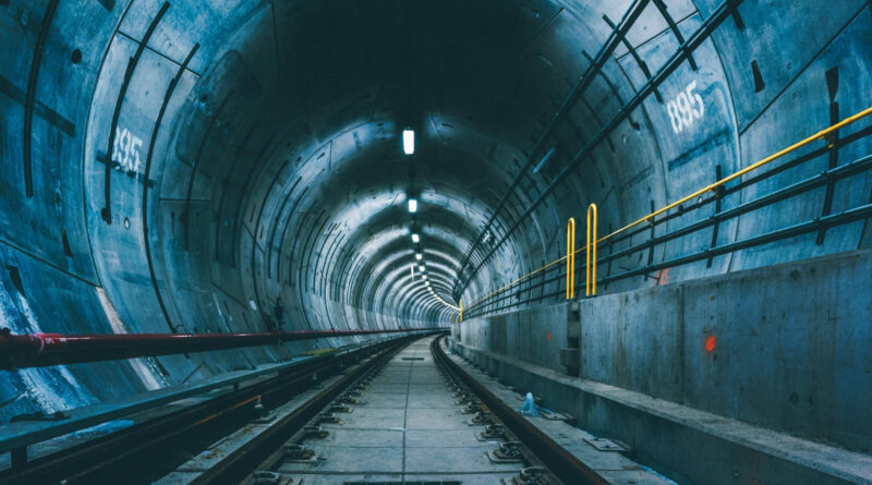 ਅਮਰੀਕਾ ਦੇ ਹੇਠਾਂ ਲੁਕਿਆ ਹੋਇਆ: ਭੂਮੀਗਤ ਸ਼ਹਿਰਾਂ ਦਾ ਗੁਪਤ ਸੰਸਾਰ