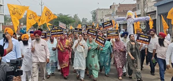 ਹਲਕਾ ਘਨੌਰ ਵਿੱਚ ਬੀਬੀ ਪਰਮਿੰਦਰ ਕੌਰ ਝਿੰਜਰ ਦੀ ਅਗਵਾਈ ਵਿੱਚ ਇਸਤਰੀ ਵਿੰਗ ਅਕਾਲੀ ਦਲ ਨੇ ਪੰਜਾਬ ਸਰਕਾਰ ਖ਼ਿਲਾਫ਼ ਖੋਲ੍ਹਿਆ ਮੋਰਚਾ
