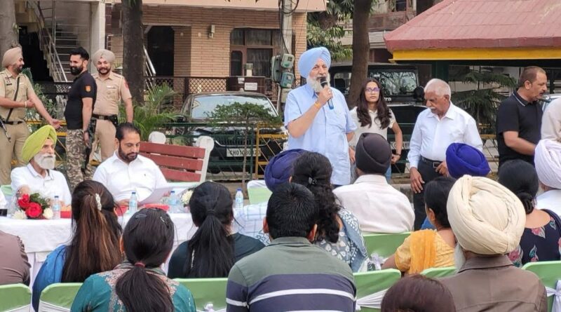 *ਵੱਡੇ ਵਾਅਦੇ ਕਰਨ ਵਾਲੀ ਆਮ ਆਦਮੀ ਪਾਰਟੀ ਅੱਜ ਲੋਕਾਂ ਦੀਆਂ ਅਸਲ ਸਮੱਸਿਆਵਾਂ ਹੱਲ ਕਰਨ ਵਿੱਚ ਫੇਲ੍ਹ ਨਜ਼ਰ ਆ ਰਹੀ ਹੈ: ਸਿੱਧੂ*