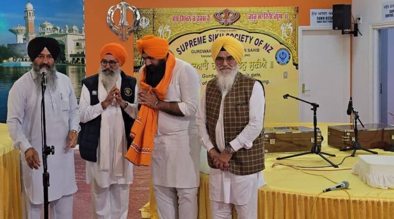 ਨਿਊਜ਼ੀਲੈਂਡ ‘ਚ ‘ਮੇਰੀ ਦਸਤਾਰ ਮੇਰੀ ਸ਼ਾਨ’ ਮੁਹਿੰਮ ਲਈ ਯੂਥ ਅਕਾਲੀ ਦਲ ਦੇ ਪ੍ਰਧਾਨ ਝਿੰਜਰ ਦਾ ਸਨਮਾਨ
