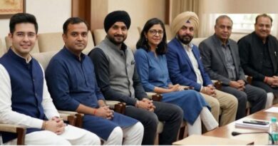 ਪਹਿਲਾਂ ਲਗਜ਼ਰੀ, ਬਾਅਦ ਵਿੱਚ ‘ਬਲੀਦਾਨ’: NAPA ਨੇ ਪੰਜਾਬ ਦੇ ਸੰਸਦ ਮੈਂਬਰਾਂ ਦੀ ਦੋਹਰੀ ਖੇਡ ਦਾ ਪਰਦਾਫਾਸ਼ ਕੀਤਾ