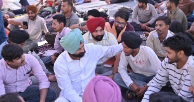 ਸੀਨੀਅਰ ਕਾਂਗਰਸੀ ਆਗੂ ਅਤੇ ਸਾਬਕਾ ਸੀਨੀਅਰ ਪੁਲਿਸ ਅਧਿਕਾਰੀ ਗੁਰਿੰਦਰ ਢਿੱਲੋਂ  ਨੇ ਪ੍ਰਦਰਸ਼ਨਕਾਰੀ ਨੌਜਵਾਨਾਂ ਵਿਰੁੱਧ ਪੁਲਿਸ ਕਾਰਵਾਈ ਦੀ ਨਿੰਦਾ